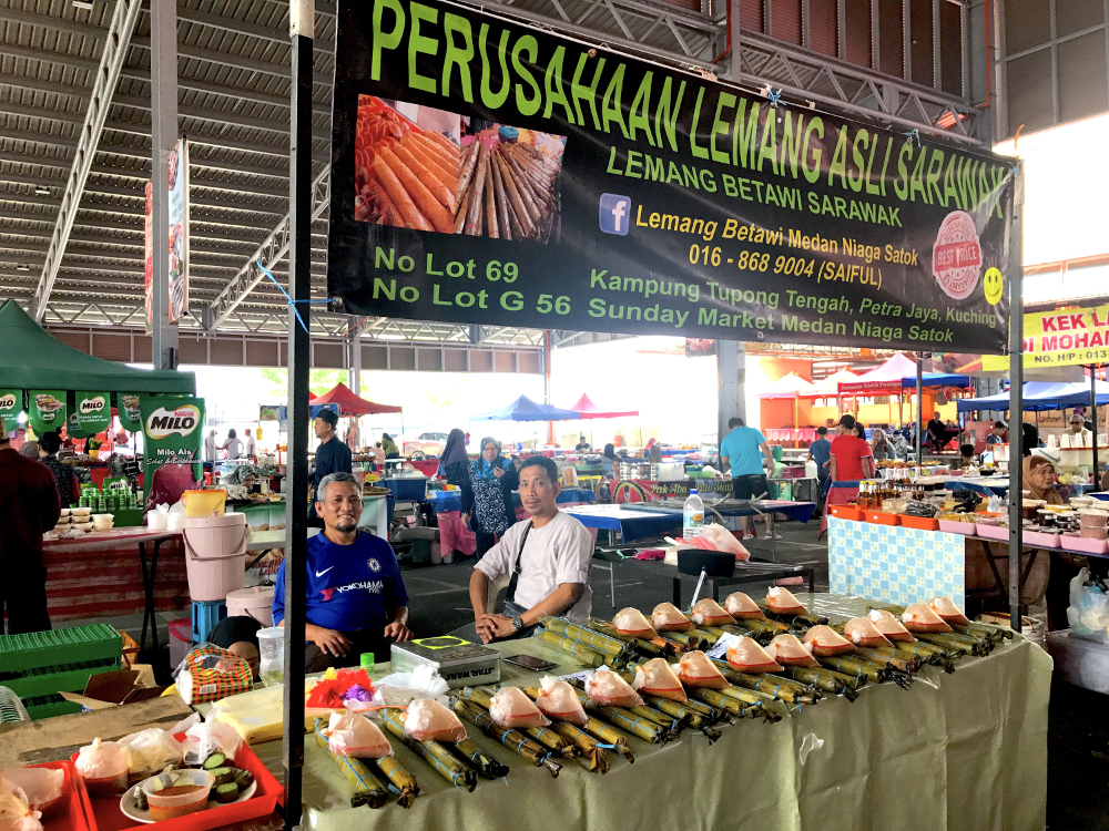 Dare To Experience The Satok Weekend Market Here S What You Should Know Before Visiting